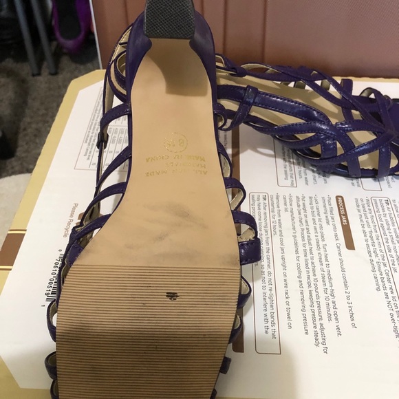 Sandals - Picture 4 of 5